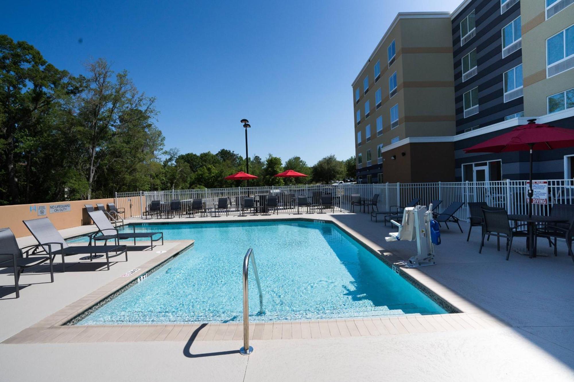 Fairfield Inn & Suites By Marriott Gainesville I-75 Экстерьер фото